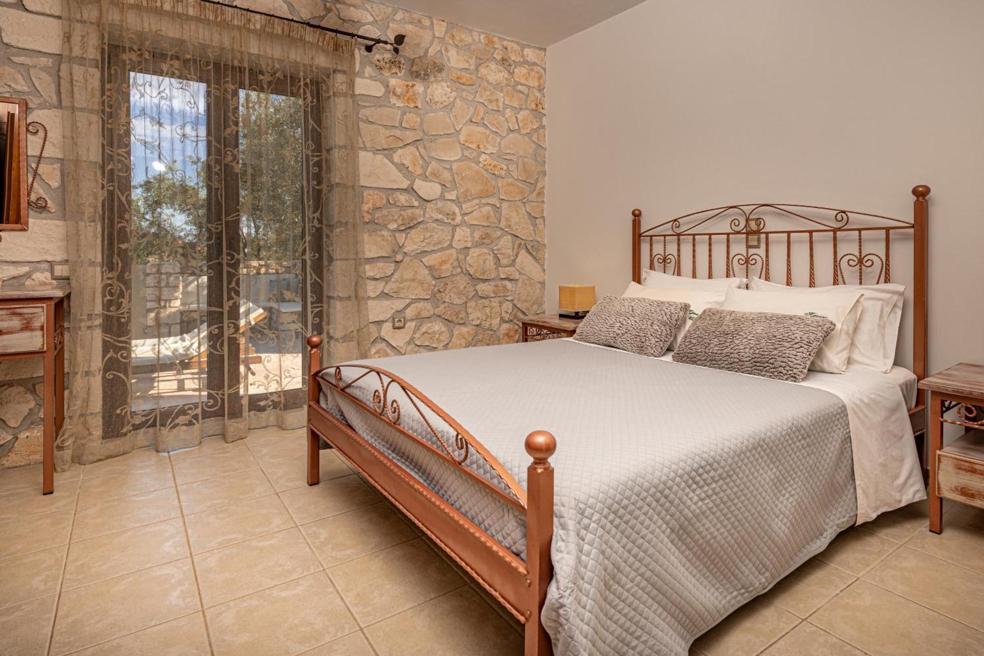 Kymaros Villas Keri Pokoj fotografie